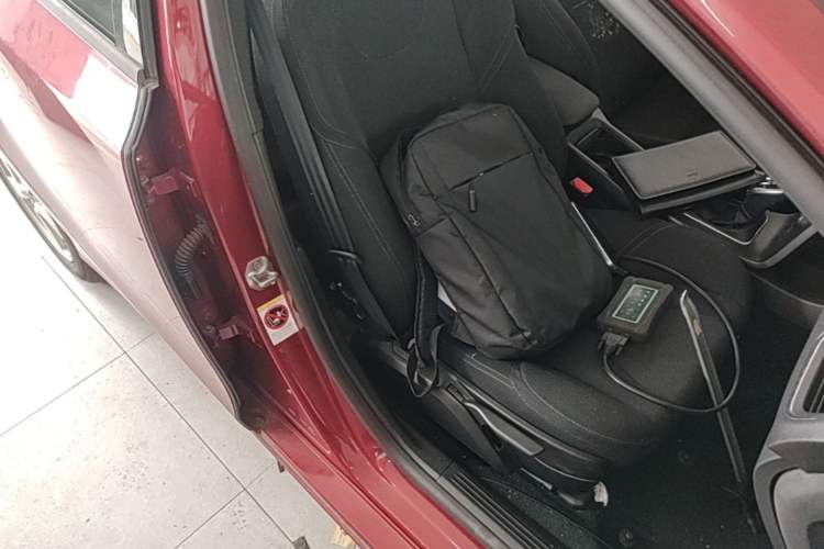 Used Volvo V40 2017 T3 Smart Edition Right Front Seat