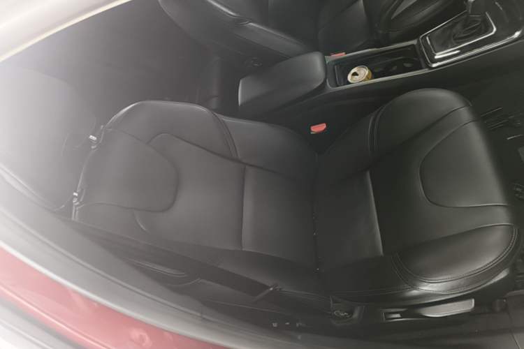 Used Volvo V40 2017 T3 Zhiyi Edition Right Front Seat
