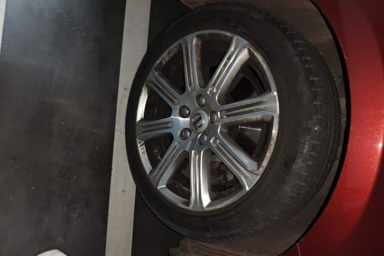 Used Volvo V40 2017 T3 Zhiya Edition Right Front Wheel Hub