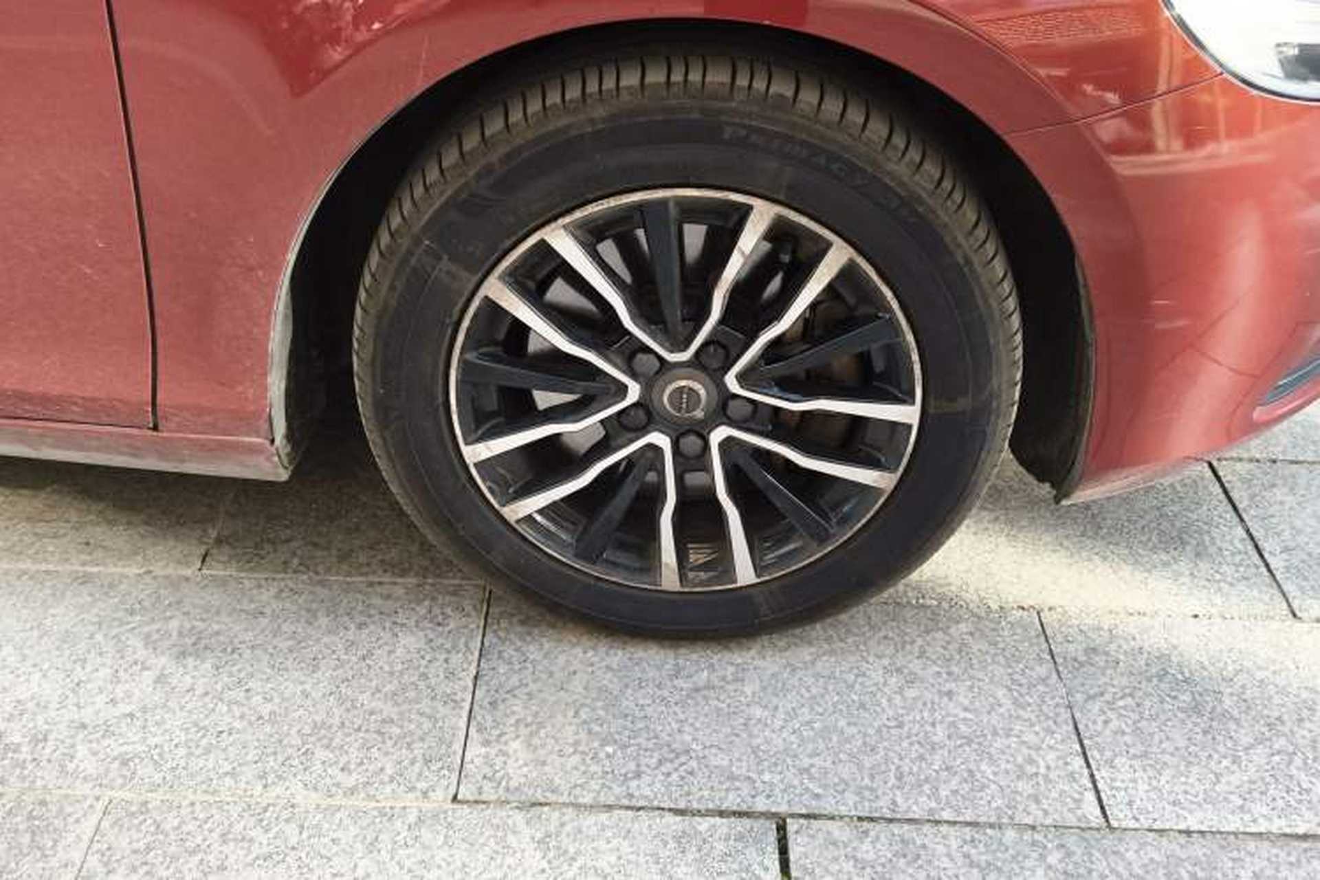 Used Volvo V40 2017 T3 Zhiyi Edition Right Front Wheel Hub