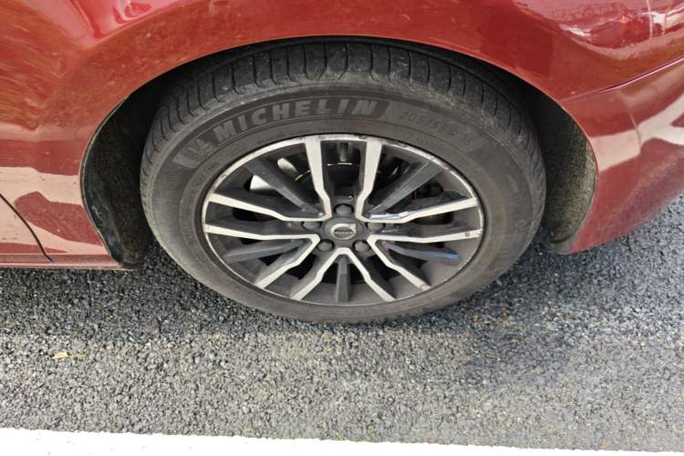 Used Volvo V40 2017 T3 Zhiyi Edition Right Front Wheel Hub