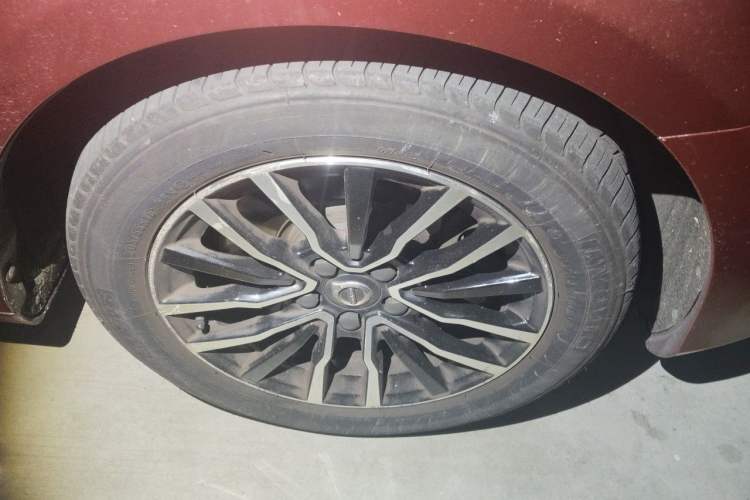 Used Volvo V40 2017 T3 Zhiyi Edition Right Front Wheel Hub