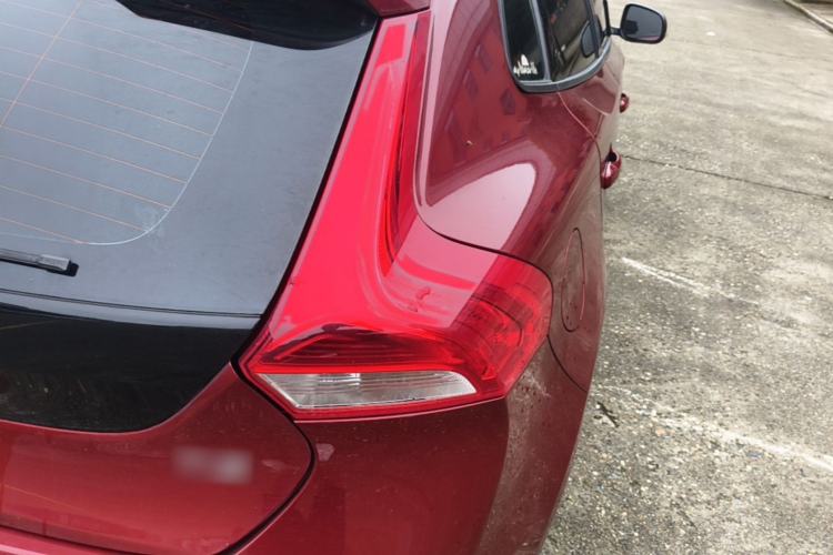 Used Volvo V40 2017 T3 Zhiyi Edition Right Rear Taillight