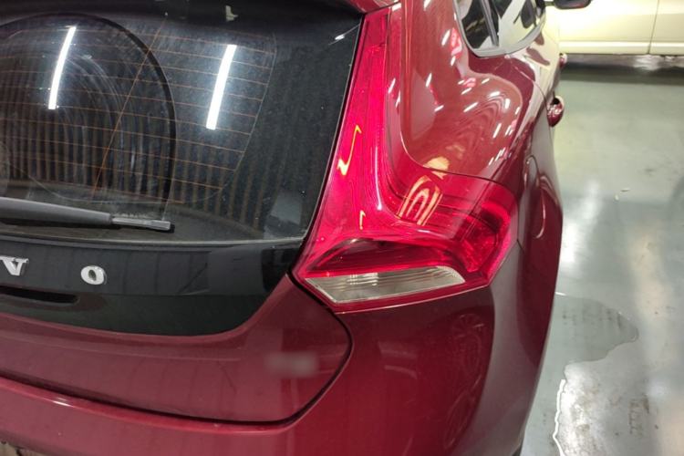 Used Volvo V40 2017 T3 Zhiyi Edition Right Rear Taillight