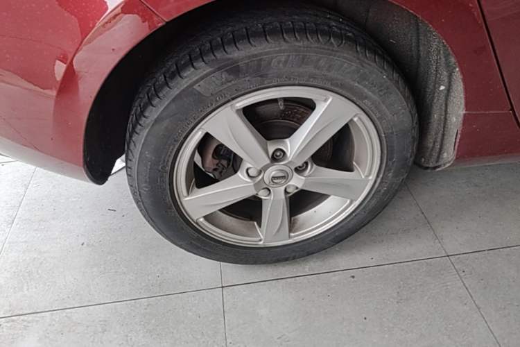 Used Volvo V40 2017 T3 Smart Edition Right Rear Wheel Hub