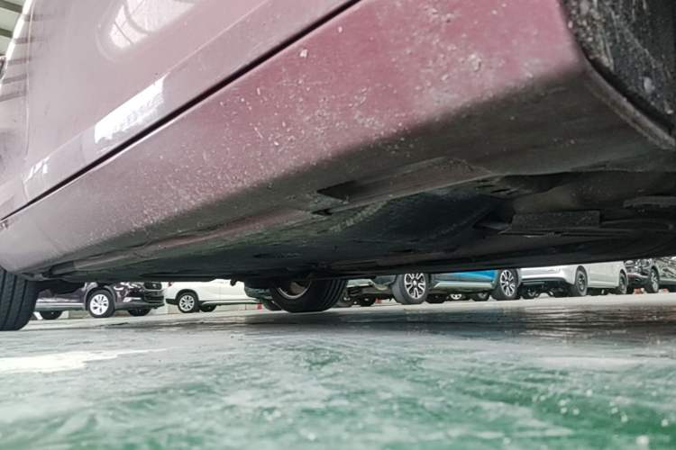 Used Volvo V40 2017 T3 Smart Edition Right Side Sill