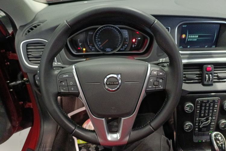 Used Volvo V40 2017 T3 Zhiyi Edition Steering Wheel