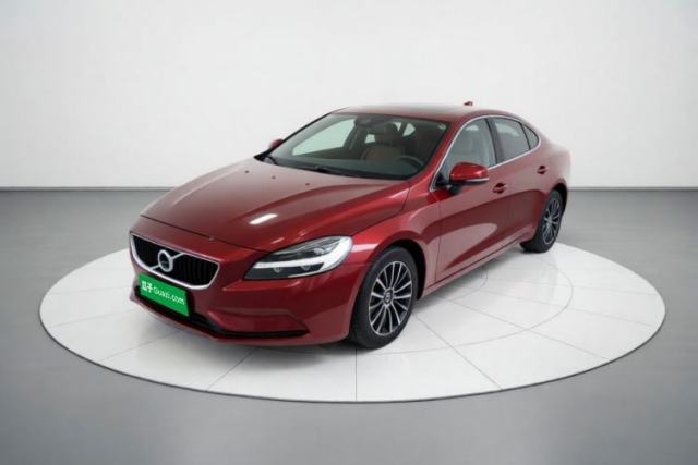 Gebrauchter Volvo V40 2017 T3 Zhiyi Edition