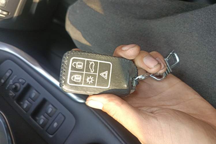 Used Volvo V40 2017 T3 Zhiya Edition Vehicle Key