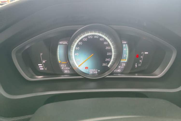 Used Volvo V40 2017 T3 Zhiyi Edition Instrument Cluster