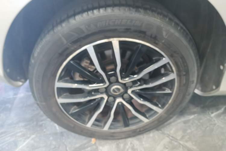 Used Volvo V40 2017 T3 Zhiyi Edition Right Rear Wheel Hub