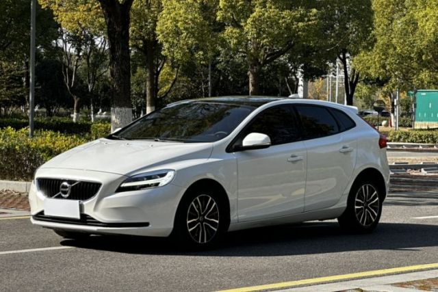 Used Volvo V40 2017 T3 Zhiyi Edition