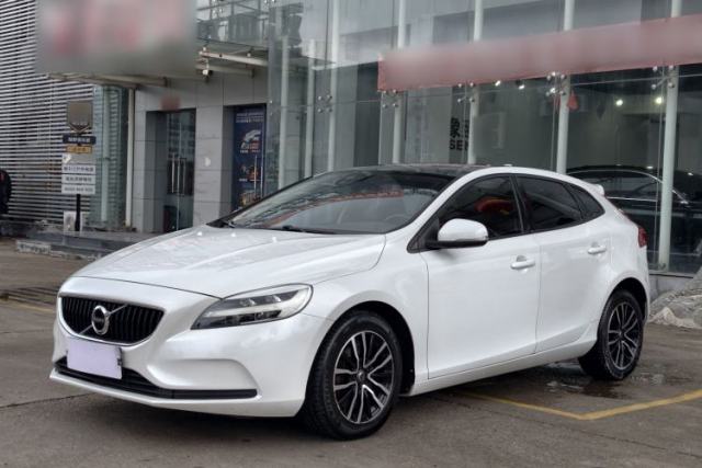 Used Volvo V40 2017 T3 Zhiyi Edition
