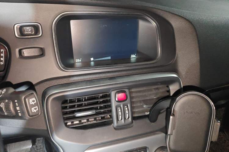 Used Volvo V40 2017 T3 Zhiya Edition Audio And AC Panel