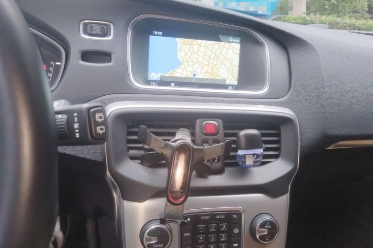 Used Volvo V40 2017 T3 Zhiya Edition Audio And AC Panel