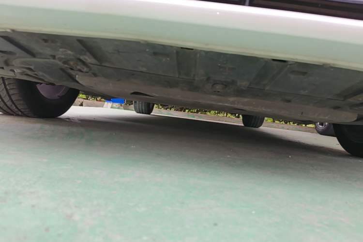 Used Volvo V40 2017 T3 Zhiya Edition Chassis Front