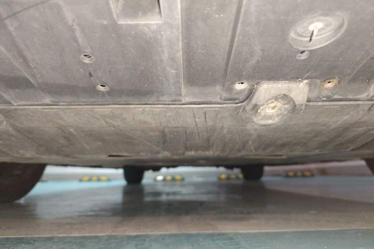 Used Volvo V40 2017 T3 Zhiyi Edition Chassis Front