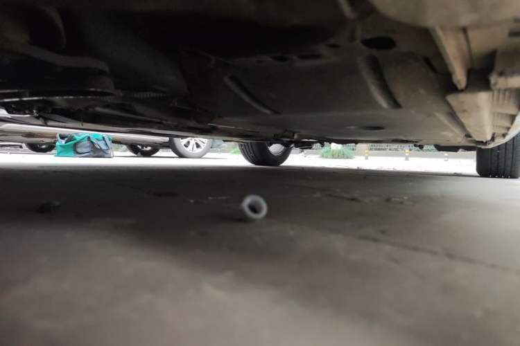Used Volvo V40 2017 T3 Smart Edition Chassis Front Left