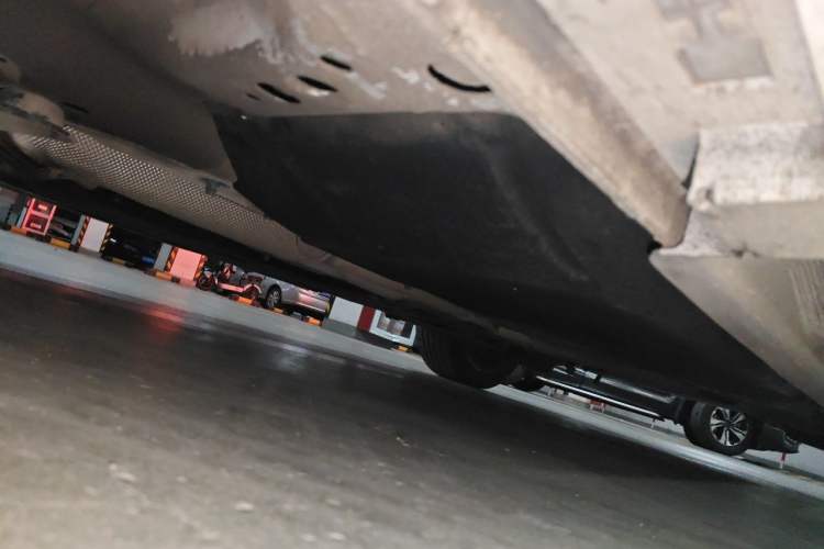 Used Volvo V40 2017 T3 Zhiya Edition Chassis Front Left