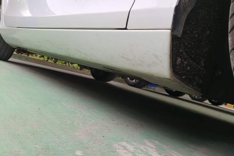 Used Volvo V40 2017 T3 Zhiya Edition Chassis Front Right