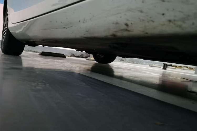 Used Volvo V40 2017 T3 Zhiyi Edition Chassis Front Right