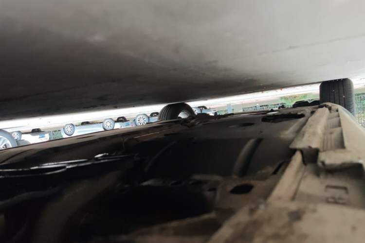 Used Volvo V40 2017 T3 Smart Edition Chassis Front Right