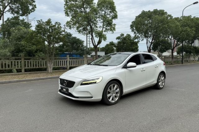 Used Volvo V40 2017 T3 Zhiya Edition