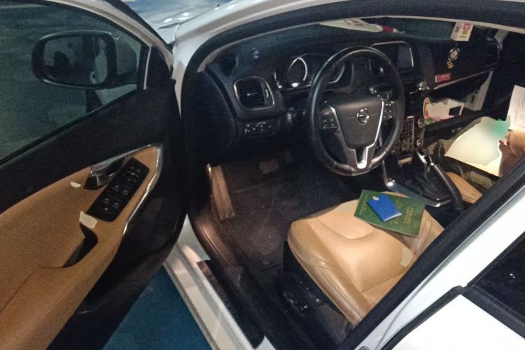 Used Volvo V40 2017 T3 Zhiyi Edition Driver Seat