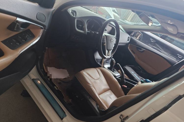 Used Volvo V40 2017 T3 Zhiya Edition Driver Seat