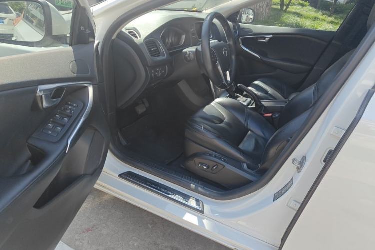 Used Volvo V40 2017 T3 Zhiya Edition Driver Seat