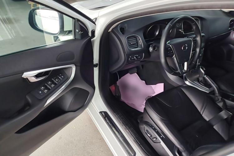 Used Volvo V40 2017 T3 Zhiya Edition Driver Seat