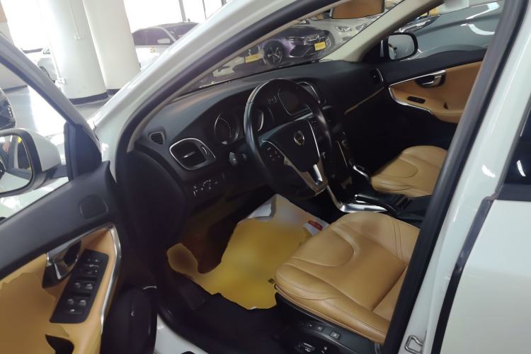 Used Volvo V40 2017 T3 Zhiyi Edition Driver Seat