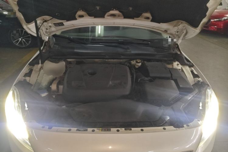 Used Volvo V40 2017 T3 Zhiya Edition Engine Bay