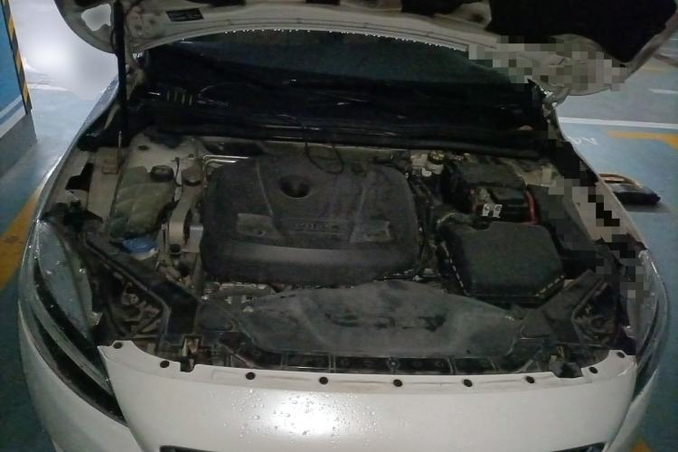 Used Volvo V40 2017 T3 Zhiya Edition Engine Bay