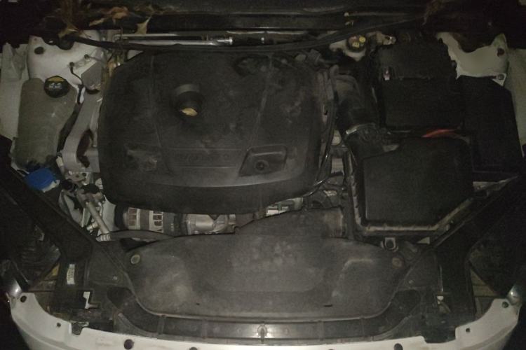 Used Volvo V40 2017 T3 Zhiya Edition Engine Bay