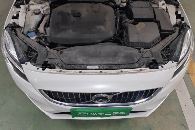 Used Volvo V40 2017 T3 Zhiya Edition Engine Bay