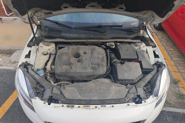 Used Volvo V40 2017 T3 Zhiyi Edition Engine Bay
