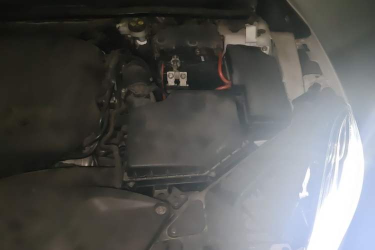 Used Volvo V40 2017 T3 Zhiyi Edition Engine Bay Left