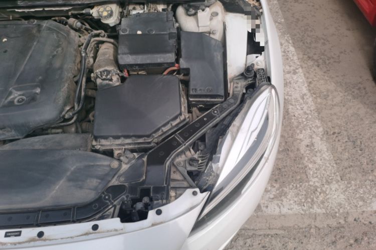 Used Volvo V40 2017 T3 Zhiyi Edition Engine Bay Left