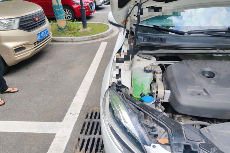 Used Volvo V40 2017 T3 Zhiya Edition Engine Bay Right