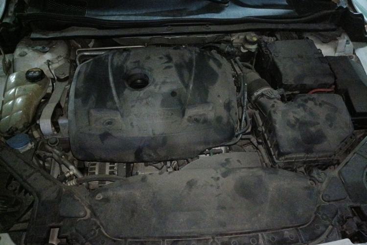 Used Volvo V40 2017 T3 Zhiyi Edition Engine Bay