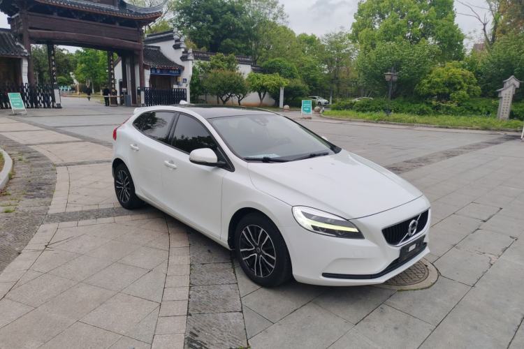 Used Volvo V40 2017 T3 Zhiyi Edition Exterior 1