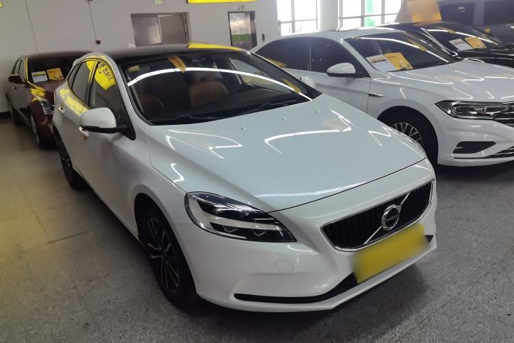 Used Volvo V40 2017 T3 Zhiyi Edition Exterior 1