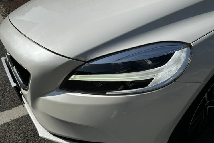 Used Volvo V40 2017 T3 Zhiyi Edition Exterior 11