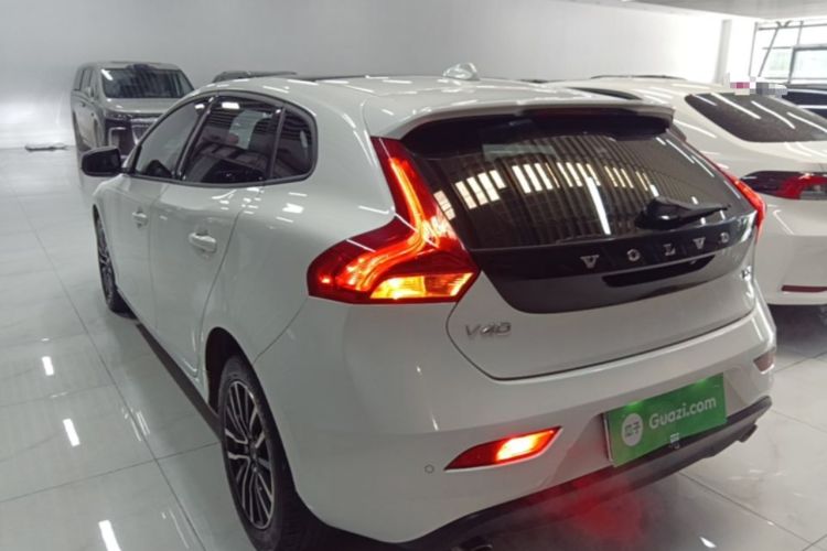 Used Volvo V40 2017 T3 Zhiyi Edition Exterior 2