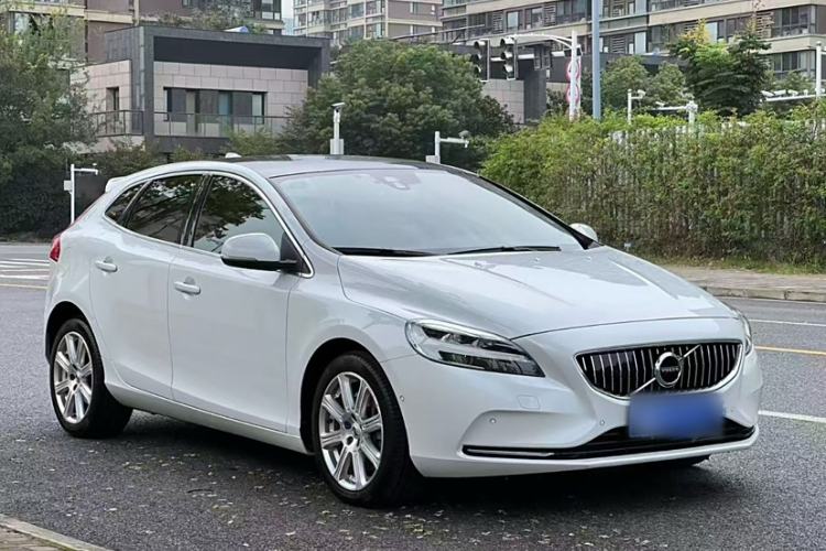 Used Volvo V40 2017 T3 Zhiya Edition Exterior 2