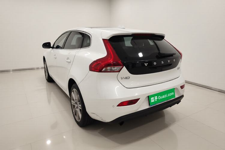 Used Volvo V40 2017 T3 Zhiya Edition Exterior 3