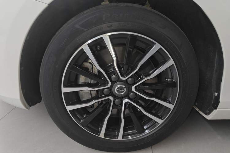 Used Volvo V40 2017 T3 Zhiyi Edition Exterior 4