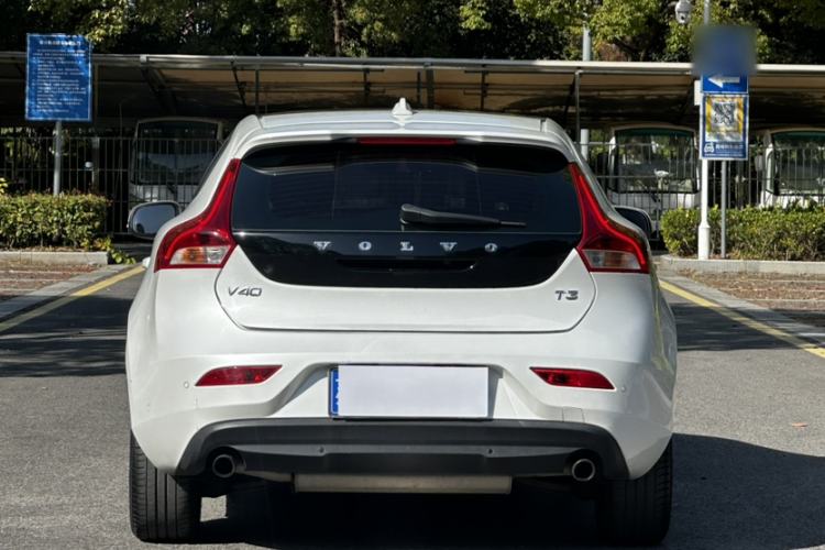Used Volvo V40 2017 T3 Zhiyi Edition Exterior 6