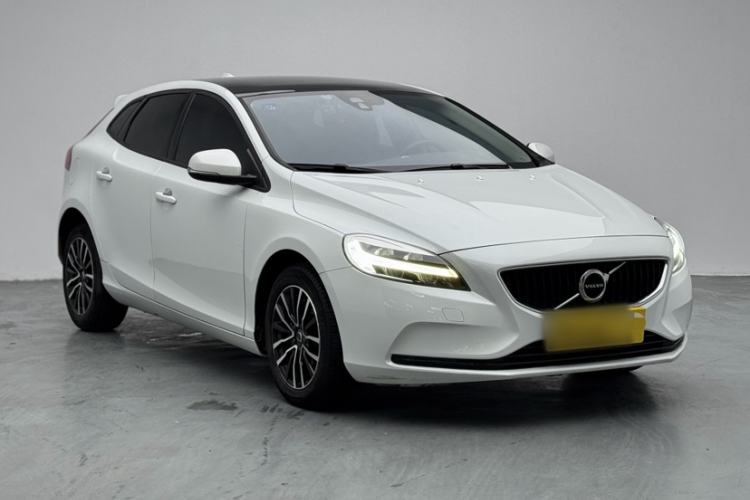 Used Volvo V40 2017 T3 Zhiyi Edition Exterior 6